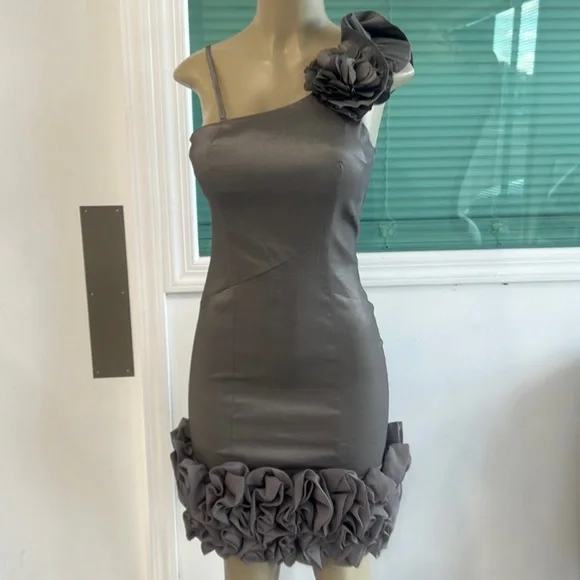 grey daisy dress Daisy Dress - White